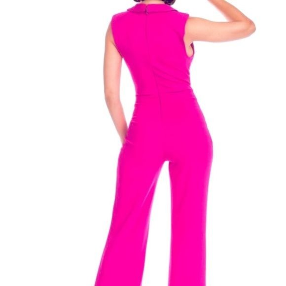 Elaine Zipped in the Bud: Tulip Collar Jumper Onesie Romper in White - Picture 6 of 7